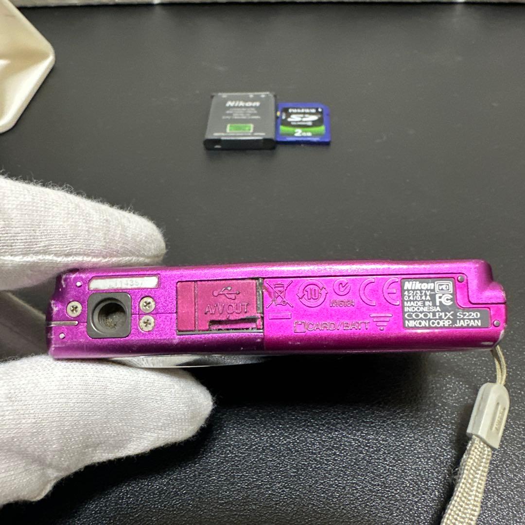 ニコンNikon COOLPIX S220 ピンク　動作確認済　中古品