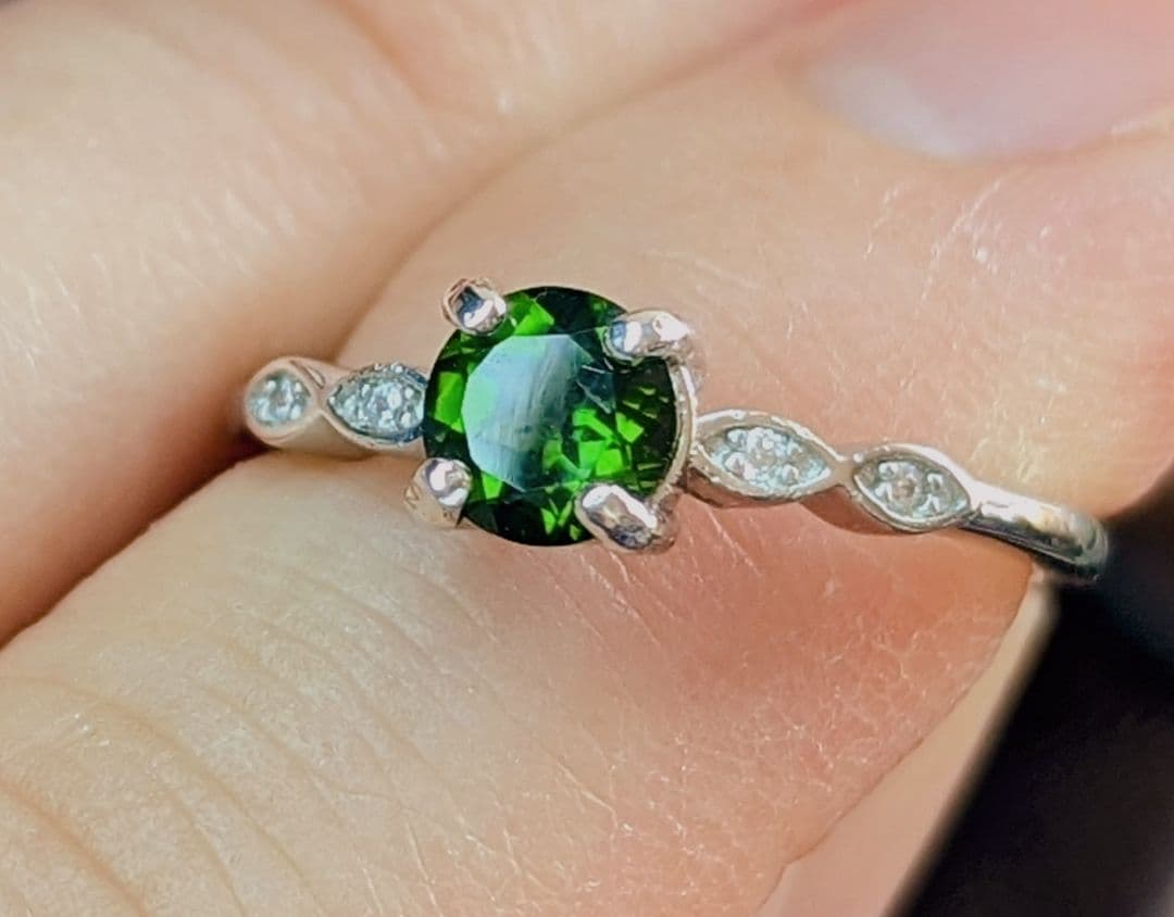 グリーントルマリン 5mm デザイン リング プラチナ コーティング グリーン