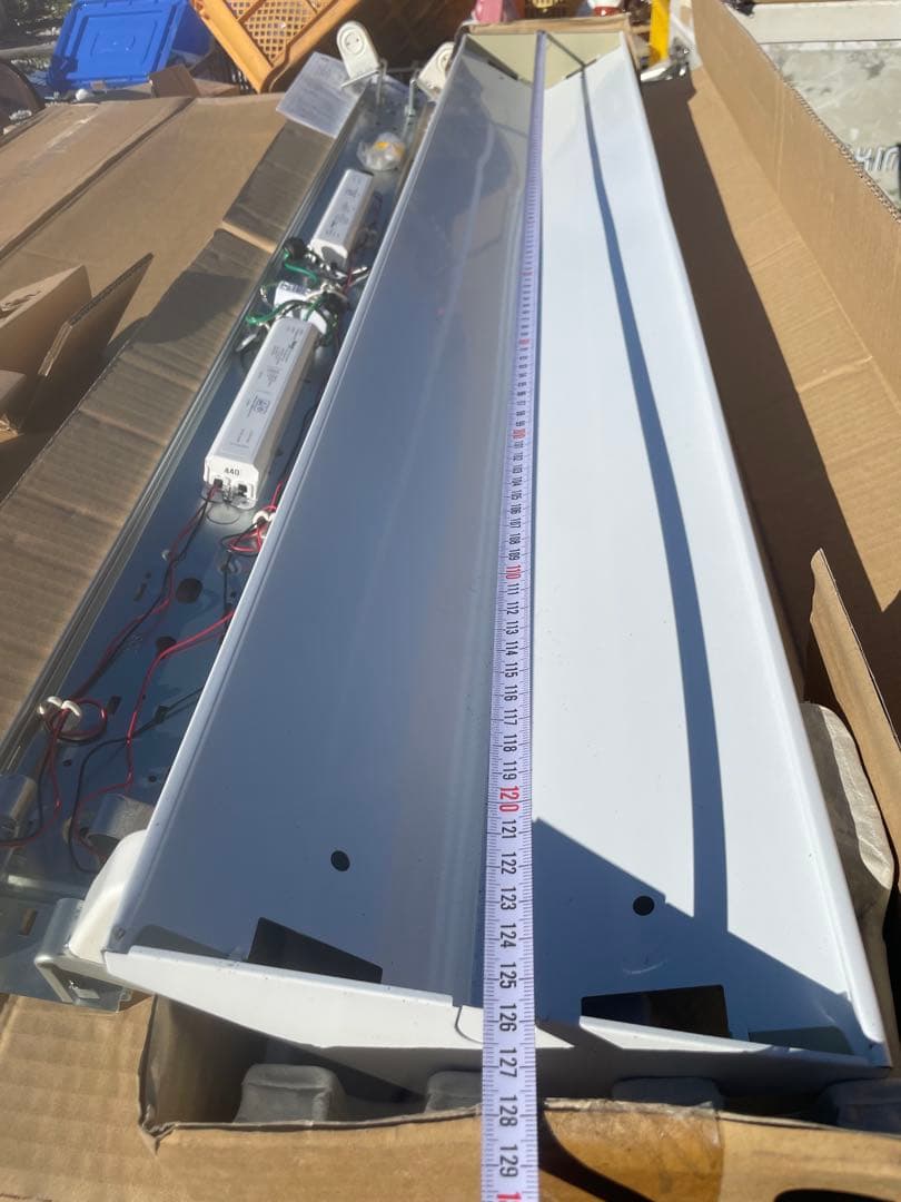 未開封品　￼直管型LED照明器具　反射笠￼つき　9セット