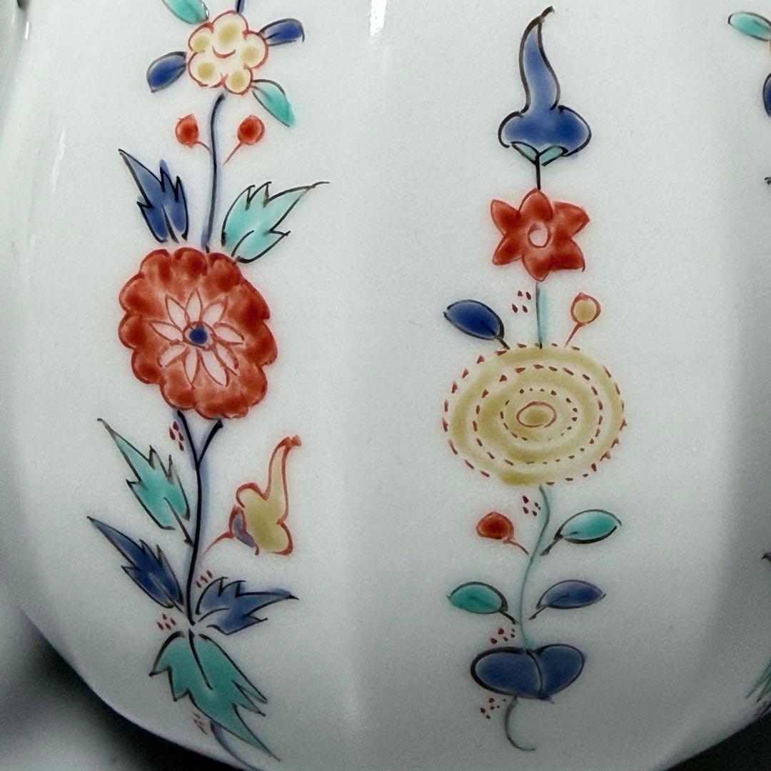 人間国宝　十三代　酒井田　柿右衛門　錦唐花文　水注　共箱　本物　高さ22cm