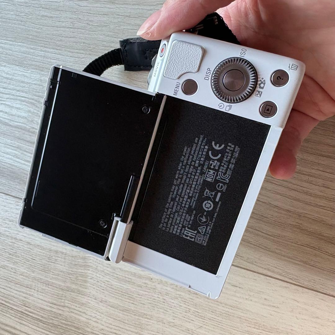 SONY α5000 ミラーレスカメラ ボディのみ 白