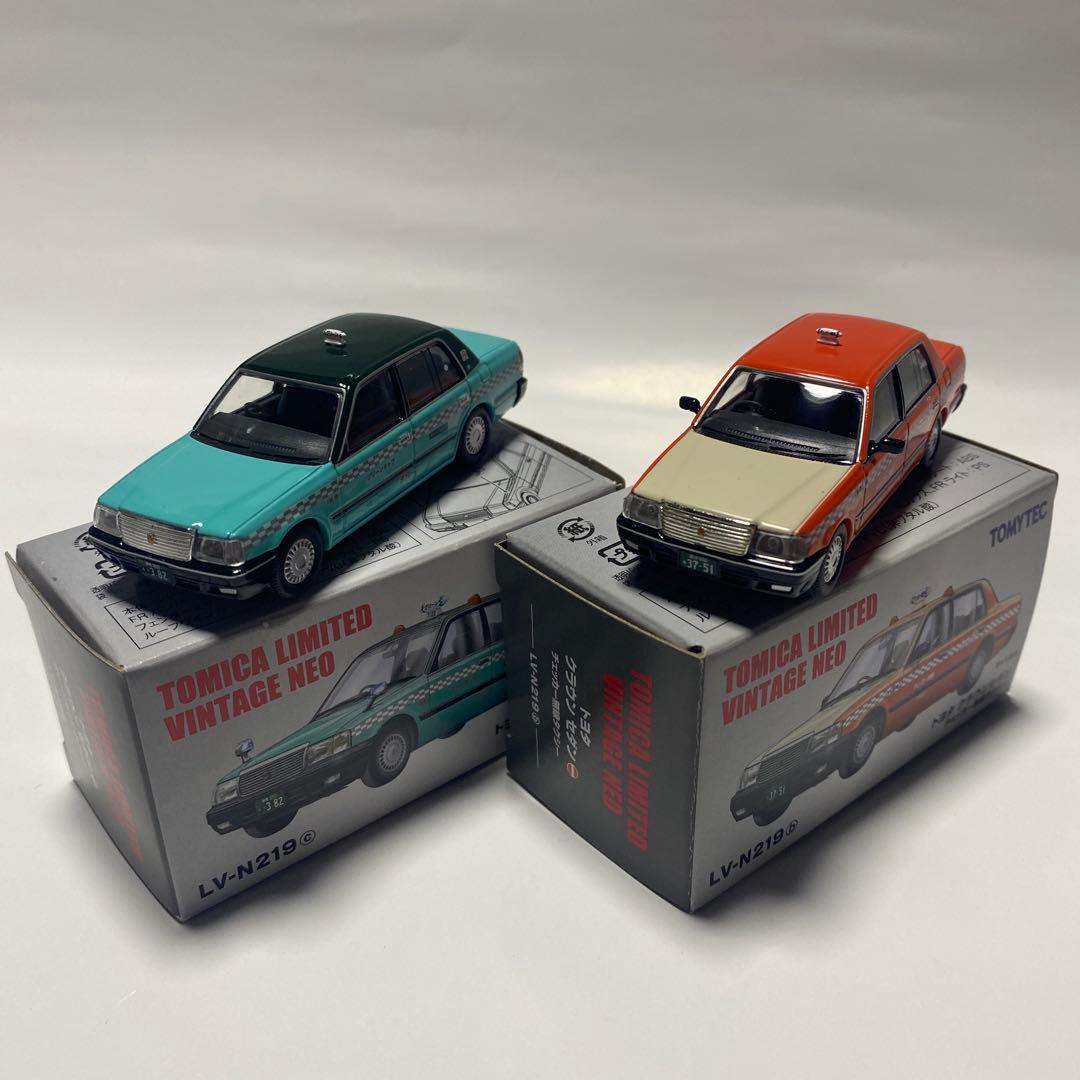 トミカリミテッドヴィンテージネオ タクシー２台セット