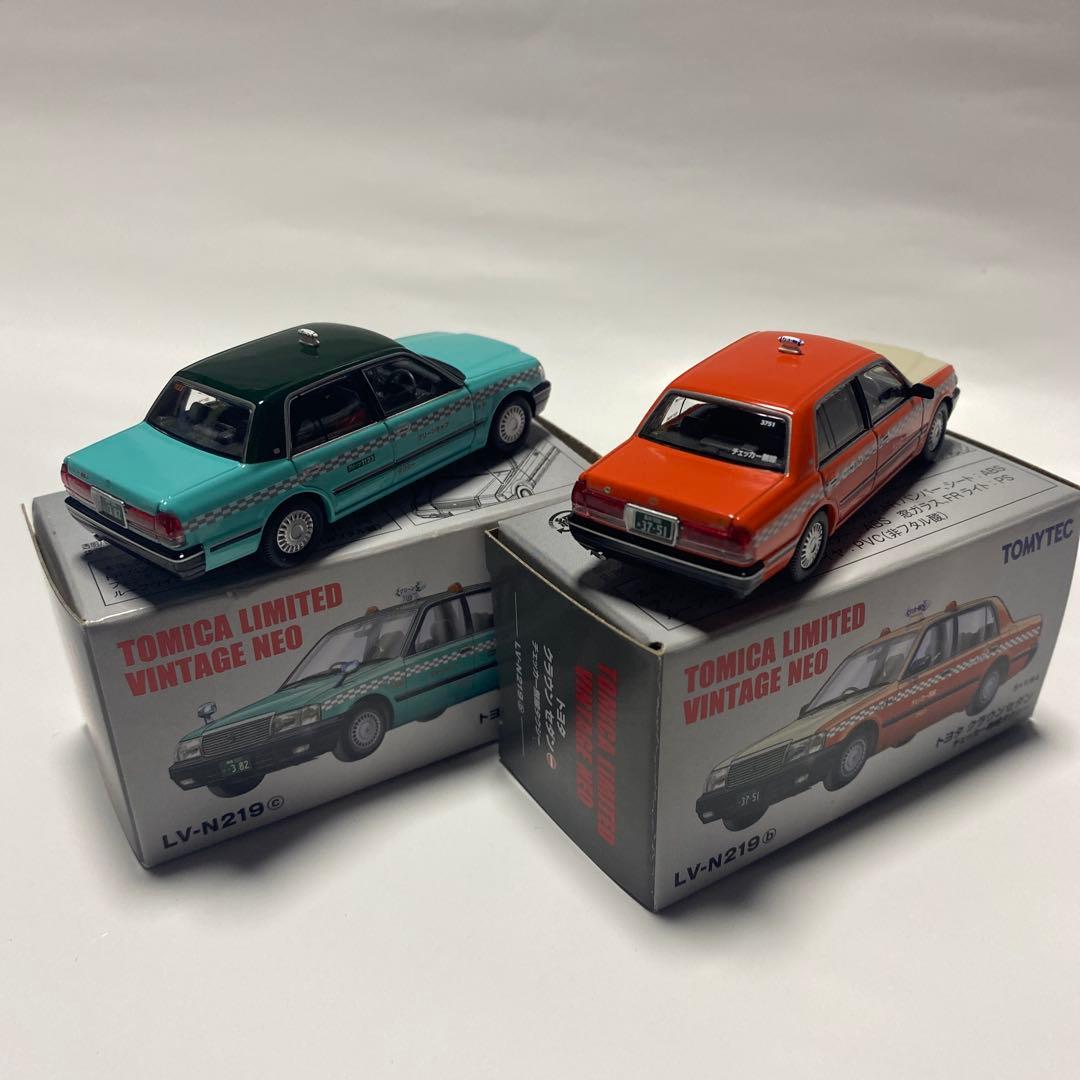 トミカリミテッドヴィンテージネオ タクシー２台セット
