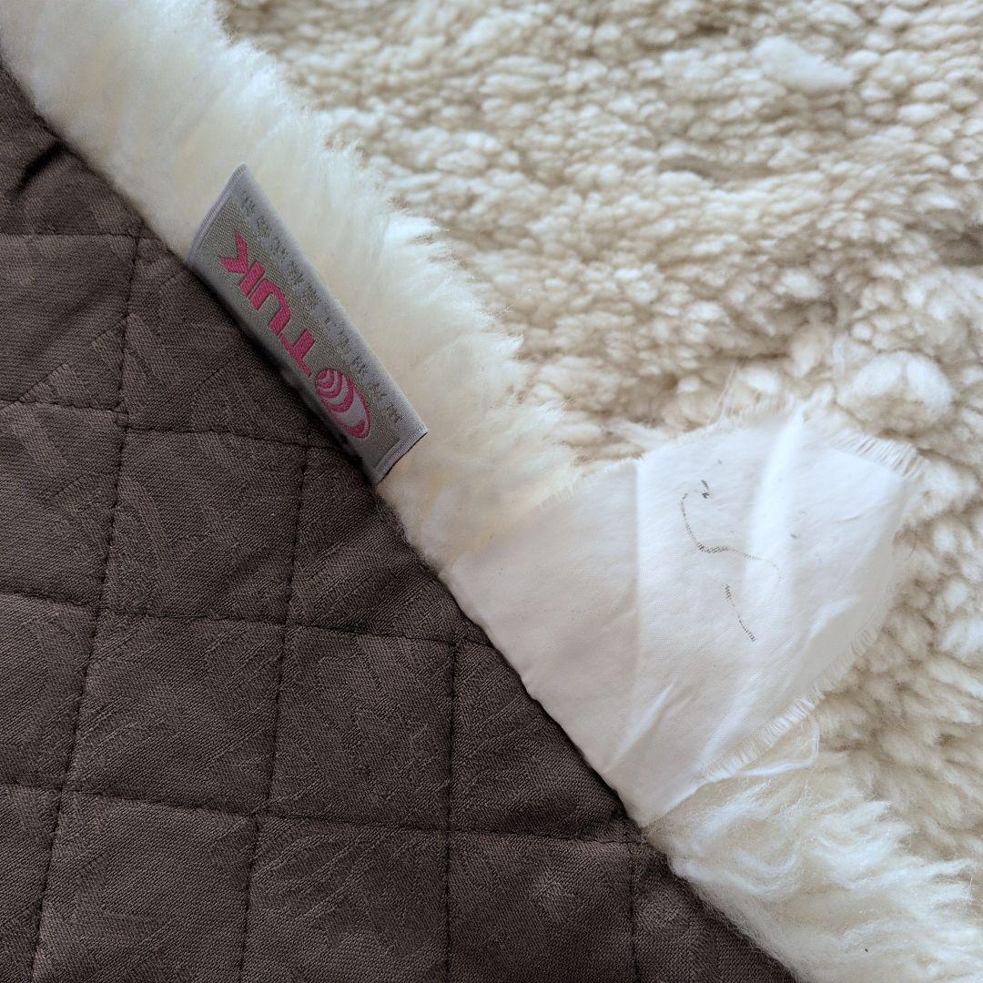 東洋羽毛シングルベッド敷きパッド ムートン　あったかい　アイボリー色