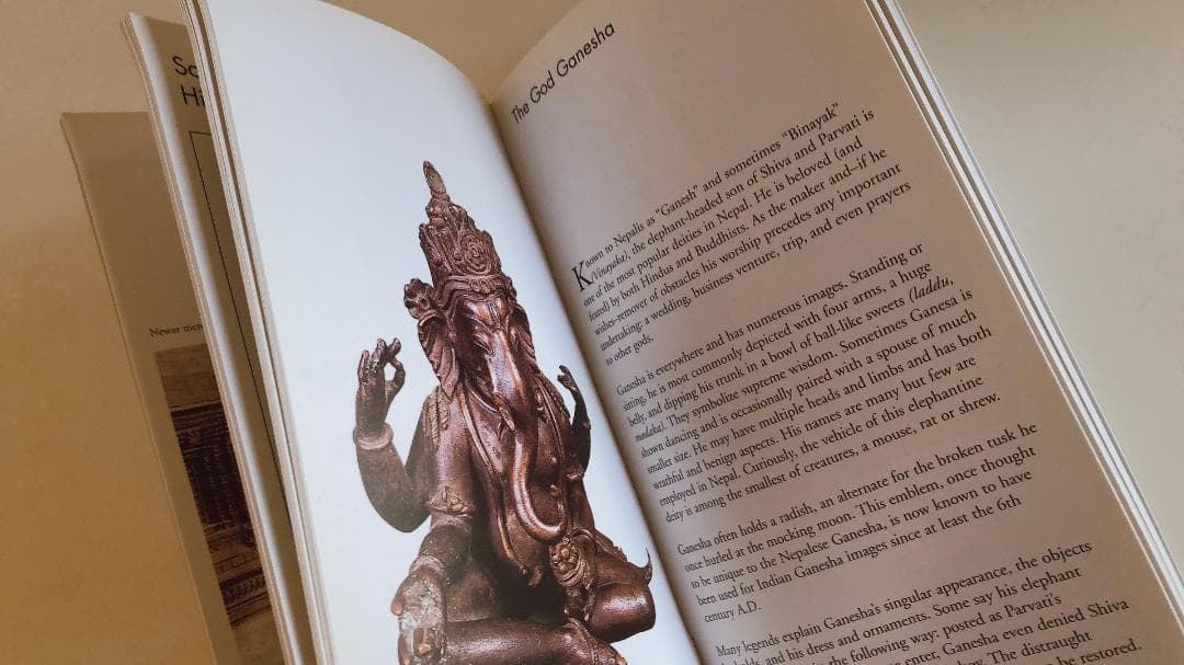 書 Patan Museum Guide