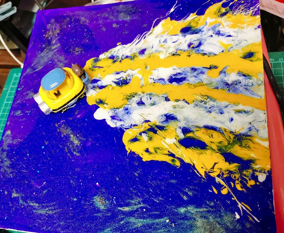 レジンアートジオラマ『ミニオン・コズミックフライト』 ミニオン風ミニカー壁掛け