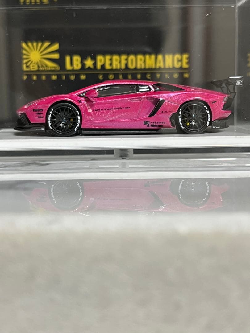 希少品、LBWK.LB★WORKS ランボルギーニアヴェンタドール