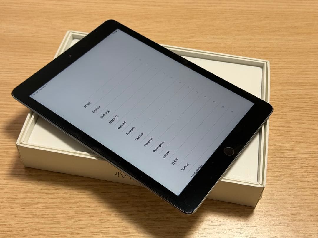 iPad本体 iPad Air2 Wi-Fi Space Gray-