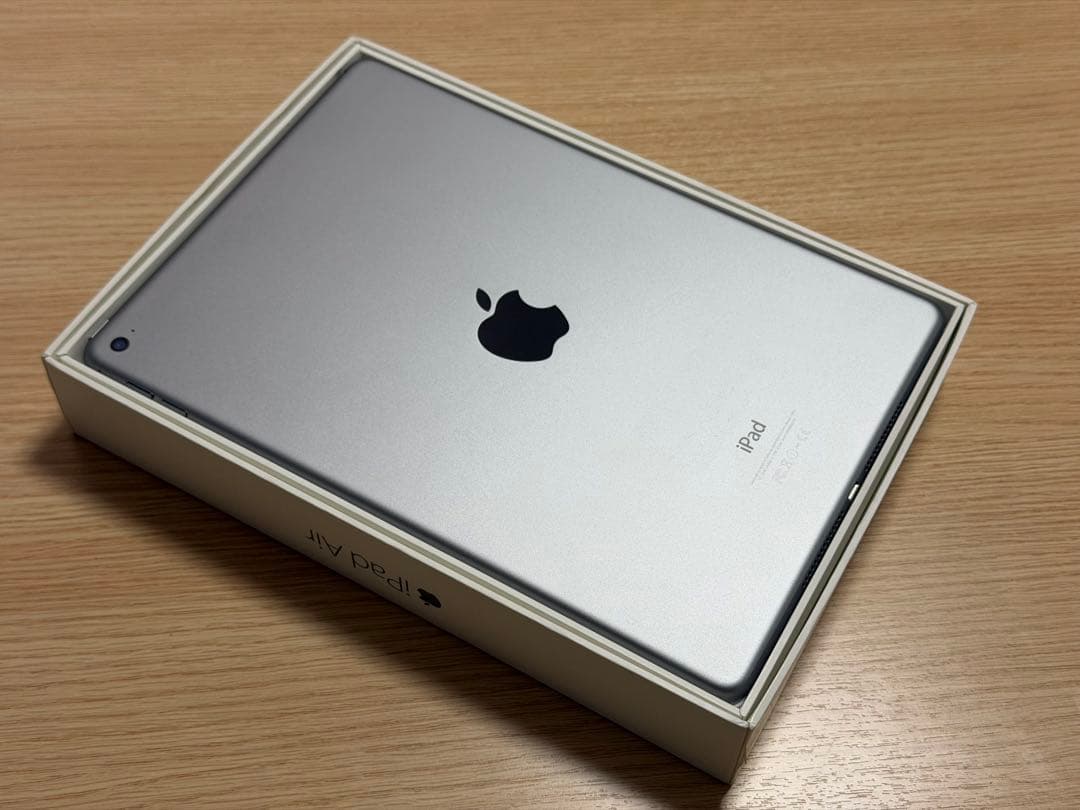 iPad本体 iPad Air2 Wi-Fi Space Gray-