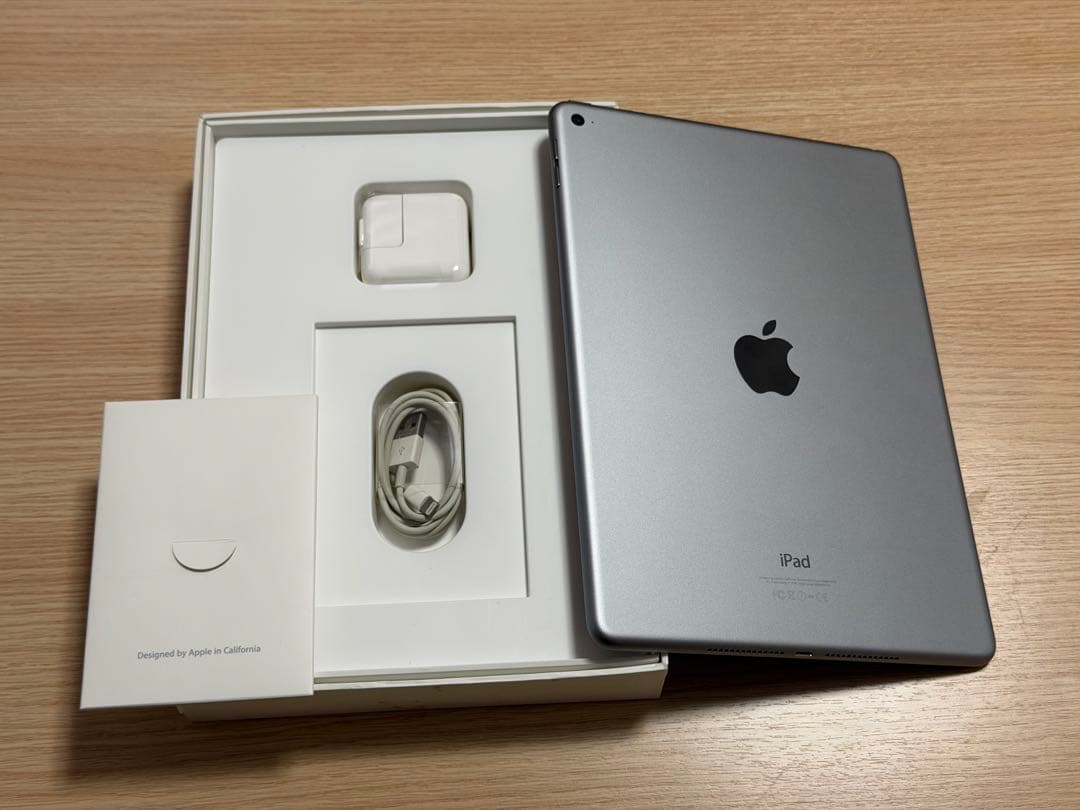 iPad本体 iPad Air2 Wi-Fi Space Gray-