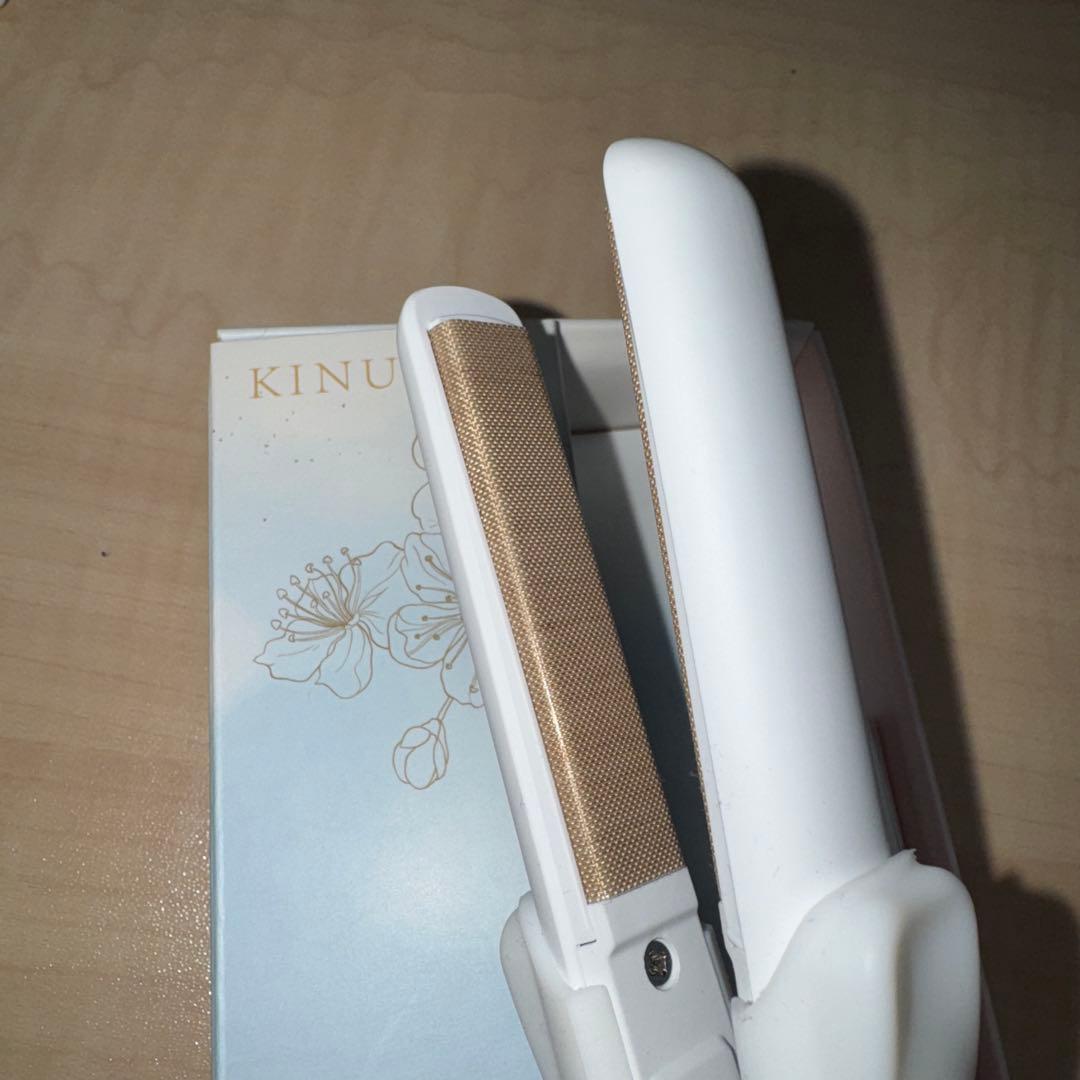 kinujo miniヘアアイロン！