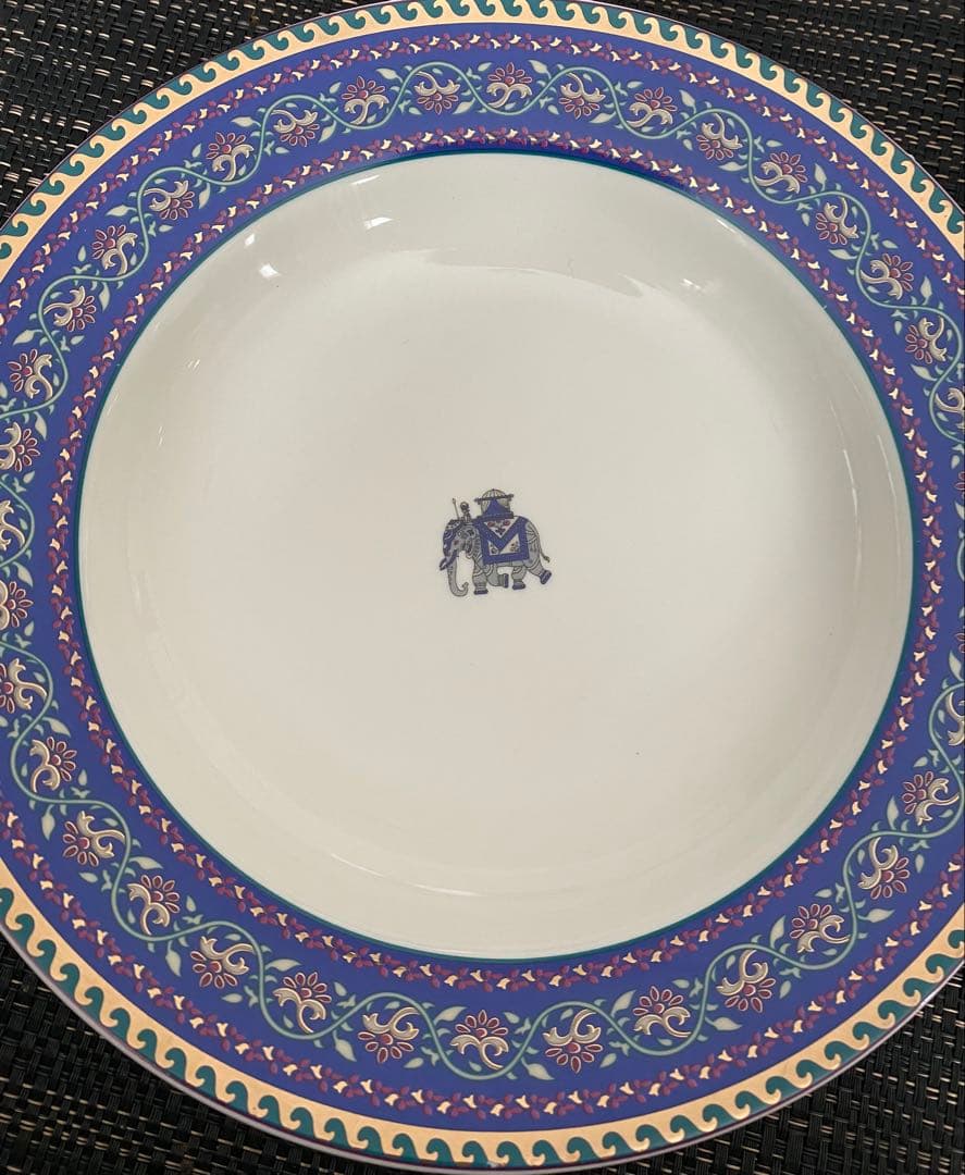 ZARA ゾウさん　青色装飾の食器セット 3枚