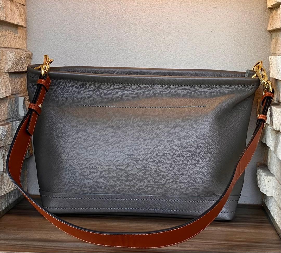 ハンドメイド、シュリンクレザー バッグ　ファスナー付き