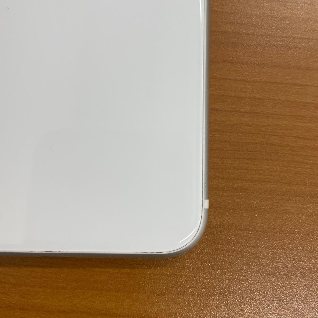 B*︎様 動作確認済み iPhone SE 第2世代 64GB ID:A2615