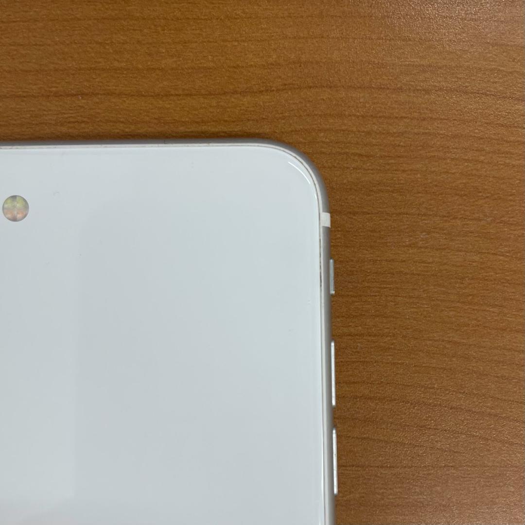 B*︎様 動作確認済み iPhone SE 第2世代 64GB ID:A2615