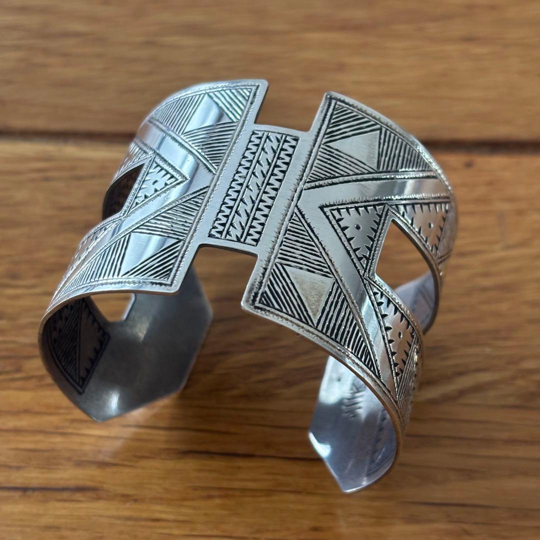 トゥアレグ族 シルバー　バングル