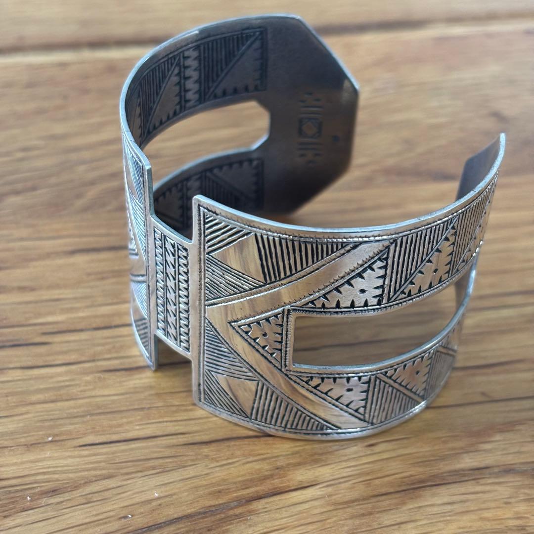 トゥアレグ族 シルバー　バングル