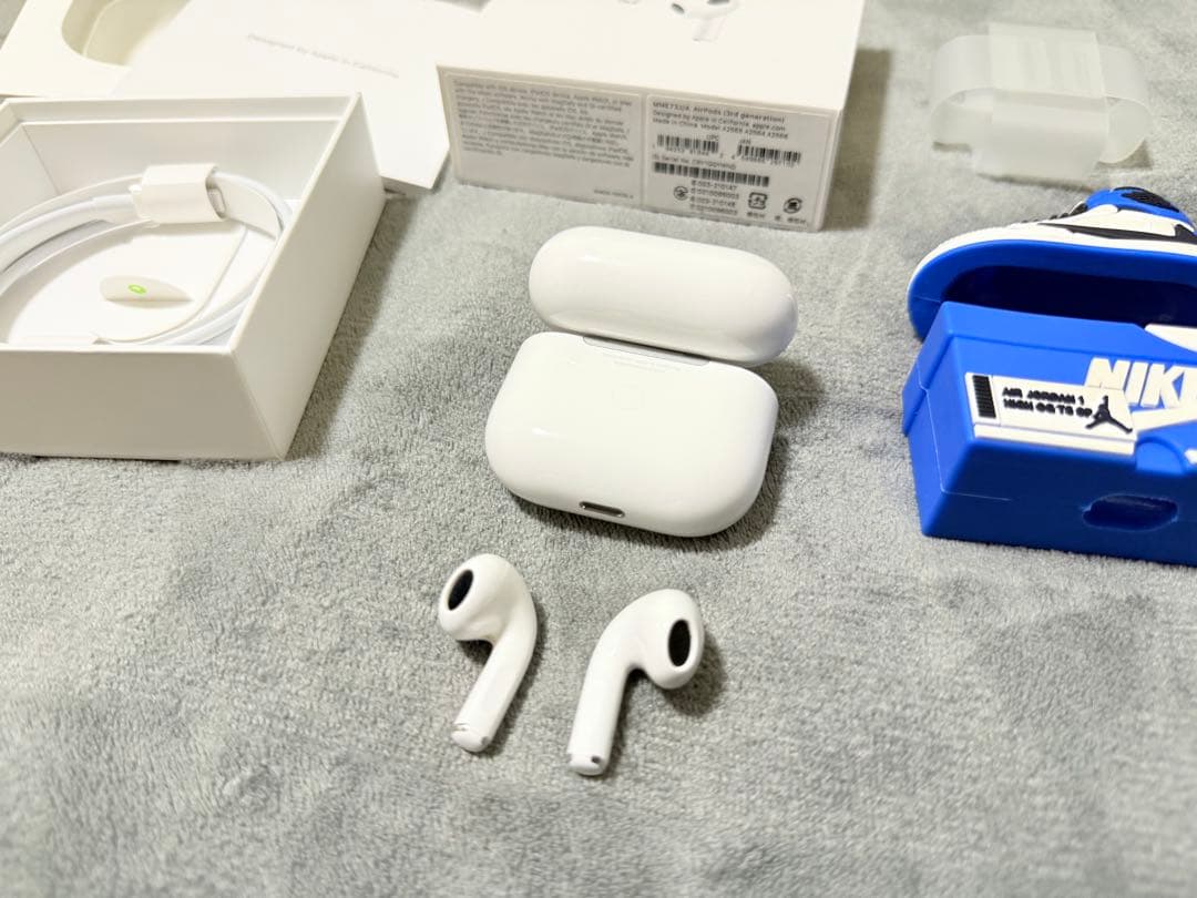 AirPods 3 (Lightning) & AJ1 ケース