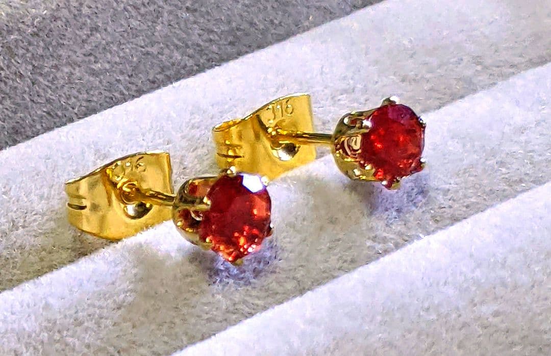 ✨チベットの夕焼け✨ 天然希少石レッドアンデシン スタッドピアス　4㎜