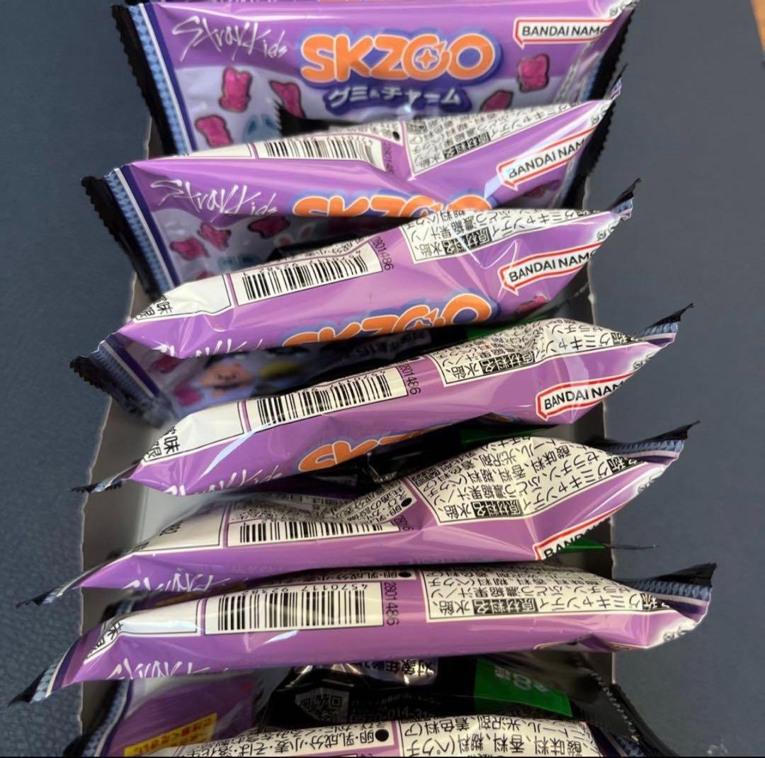 【12袋】 SKZOO グミ＆チャーム　未開封　1BOX スキズ　グミ　チャーム