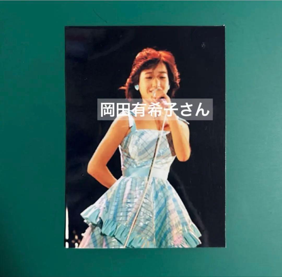 岡田有希子さん　ラミネート写真 E版サイズくらい　5枚セット　8948