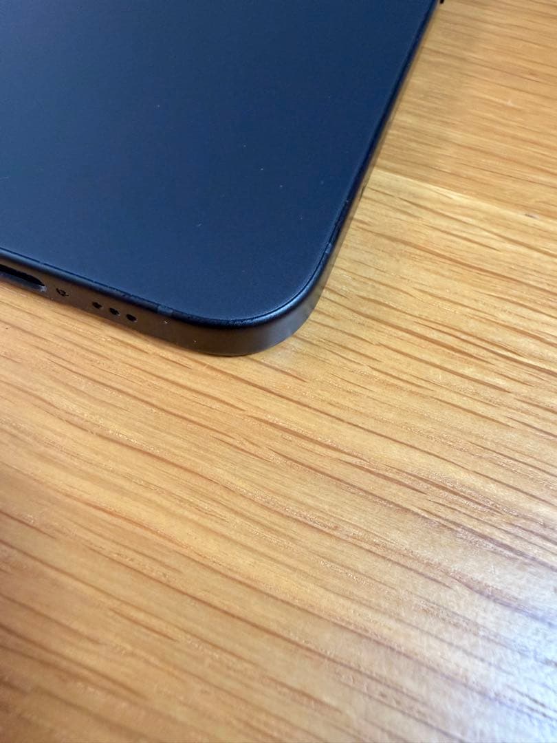 iPhone15 本体 128GB 純正ケース付き