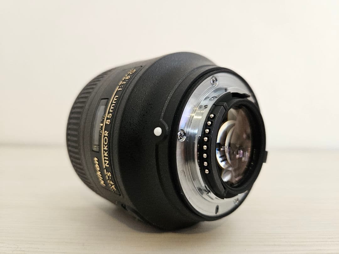 Nikon ニコン AF-S NIKKOR 85mm F1.8G 単焦点 大口径