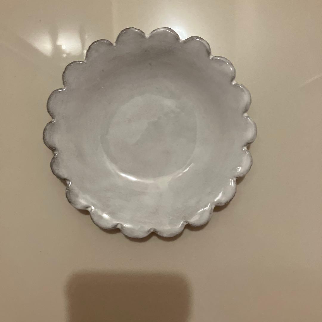 美品 アスティエ ドヴィラッド　デイジー 小皿 花