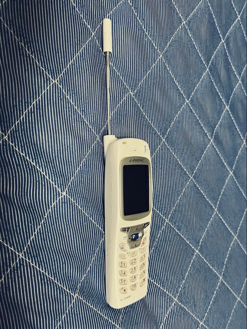 SHARP J-PHONE SH04 ホワイト 携帯電話本体　メルカリ便発送