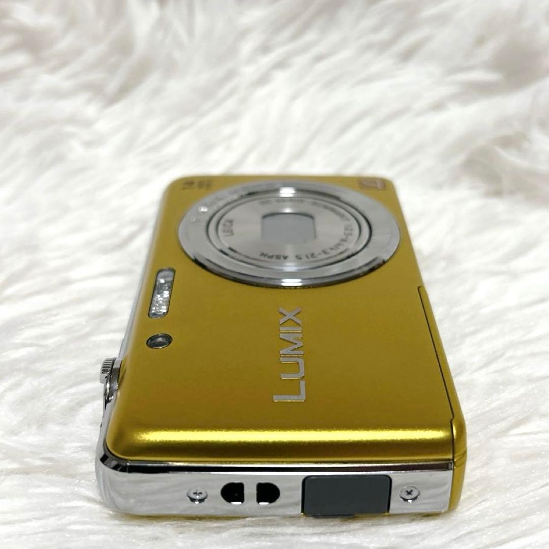 【新品級】 Panasonic LUMIX DMC-FH6 希少カラーデジカメ