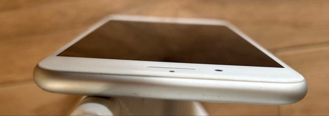 Apple iPhone 8 Plus シルバー本体