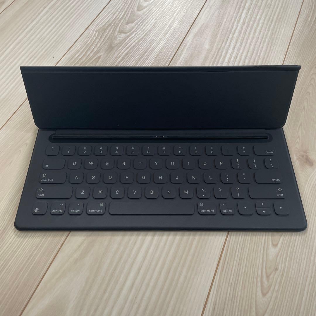iPad Pro 12.9 インチ用キーボード　折りたたみ式 スマート