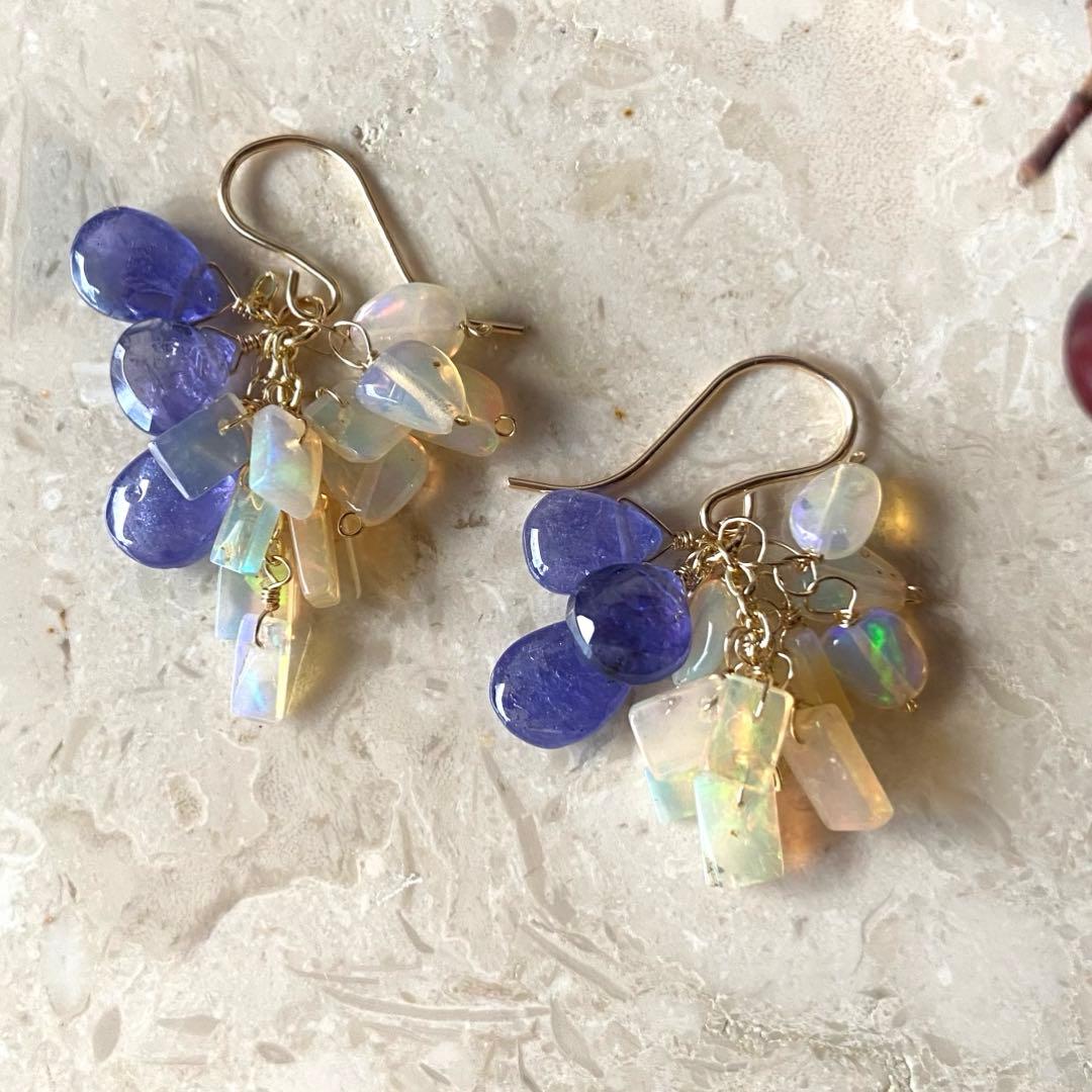 No.626♡ 14kgfピアスタンザナイト　オパール　たっぷりピアスイヤリング