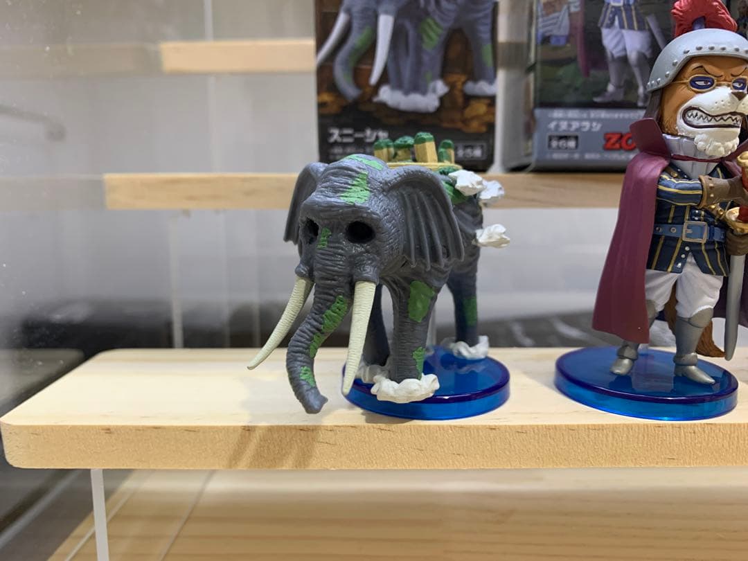 ワンピース ワールドコレクタブルフィギュア ゾウ ズニーシャ ネコマムシ 3種