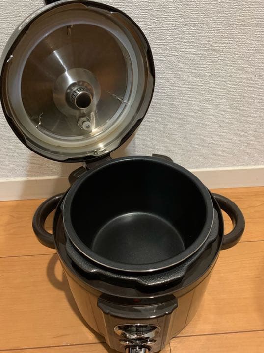 新品未使用！！電気圧力鍋 アルファックス・コイズミ LPC-T12/W
