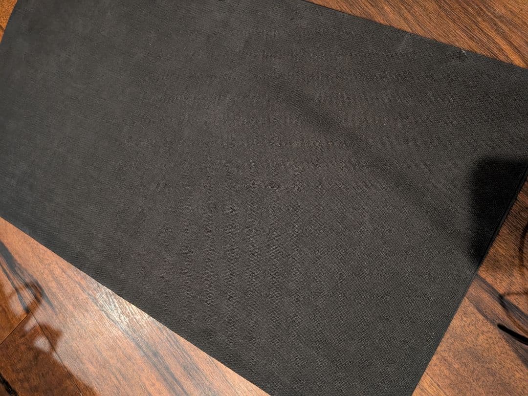 4 ポケモン 海外 リザードン レシラム プレイマット REGIONAL