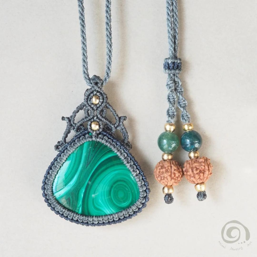 マラカイト マクラメ ネックレス ルドラクシャ