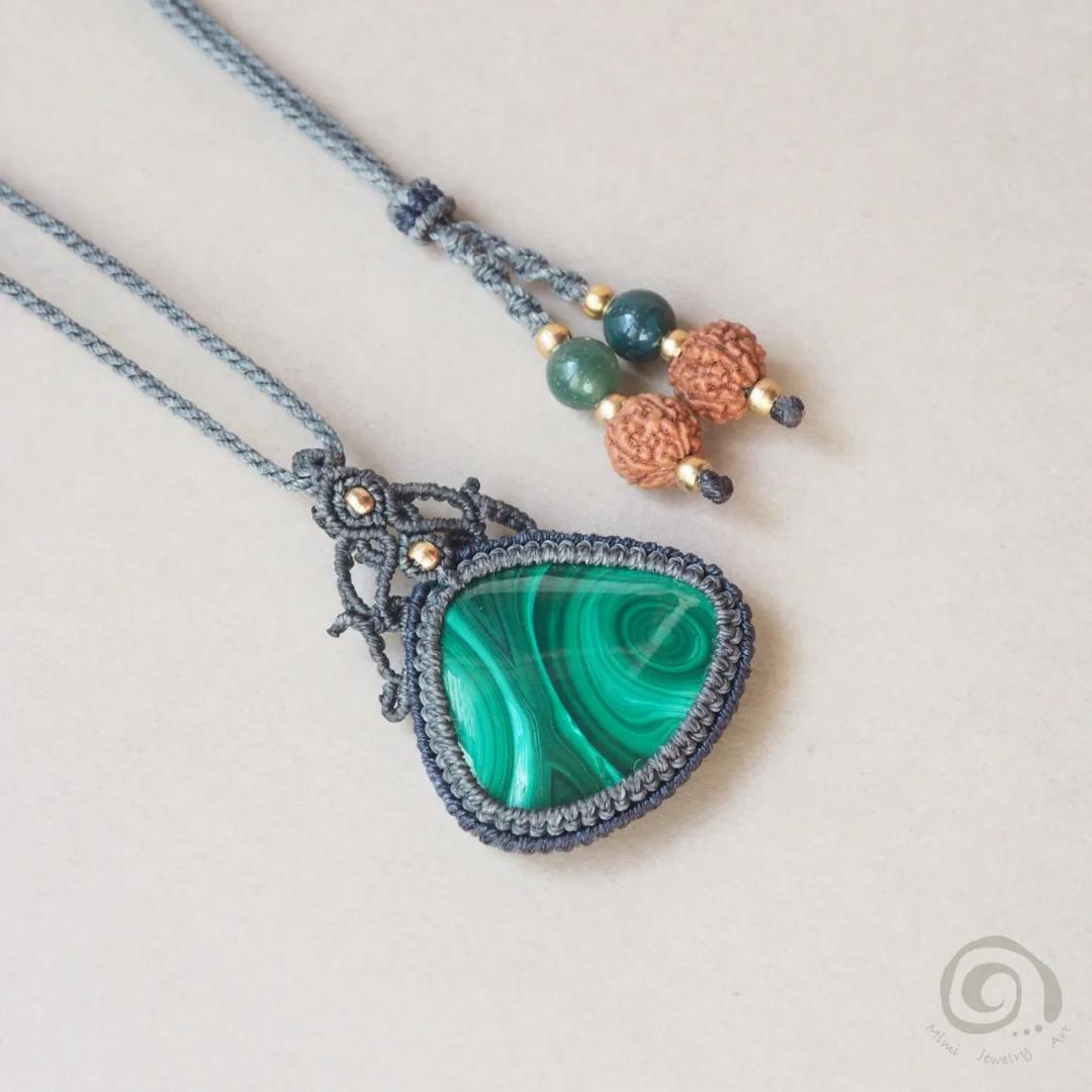 マラカイト マクラメ ネックレス ルドラクシャ