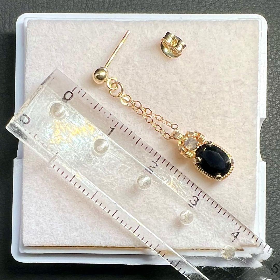 天然石　ブラックスピネル　ワイヤーラッピング　ダングルピアス　14kgf