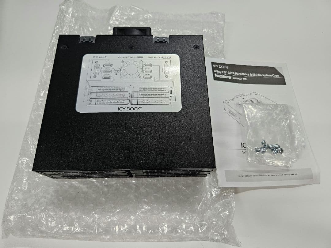 6ベイ　ICY DOCK　2.5\" ドライブケージ