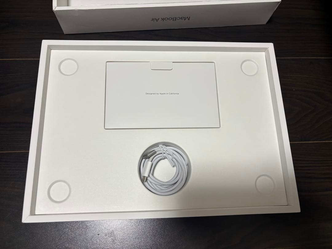 MacBook Air M3 1TB 24gb 13インチ