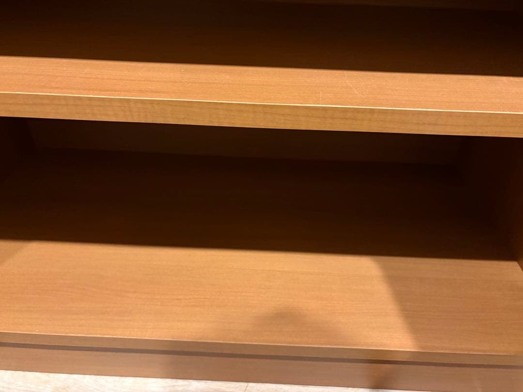 ウニコ　unico 食器棚