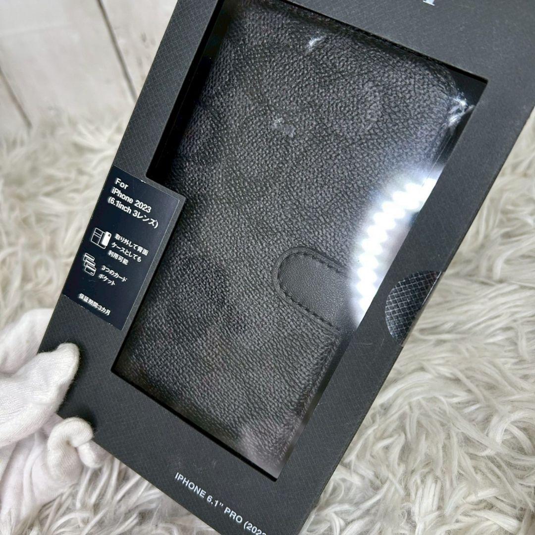 COACH　スマホケース　新品未使用　iPhone15pro 6.1　シグネチャ