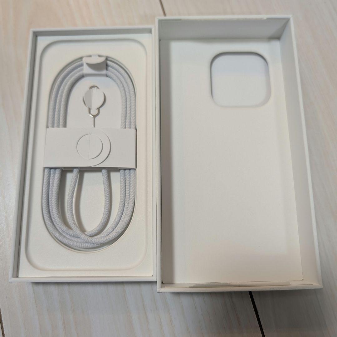 【メル太郎様限定】Apple iPhone 16 Pro 128GB ブラック