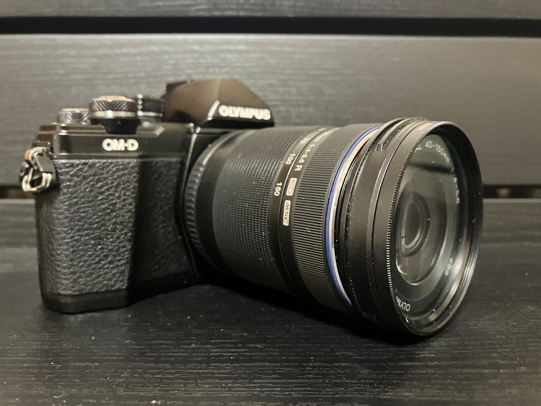 【おまけ6点】OLYMPUS OM-D E-M10 Mark 2 ダブルズーム