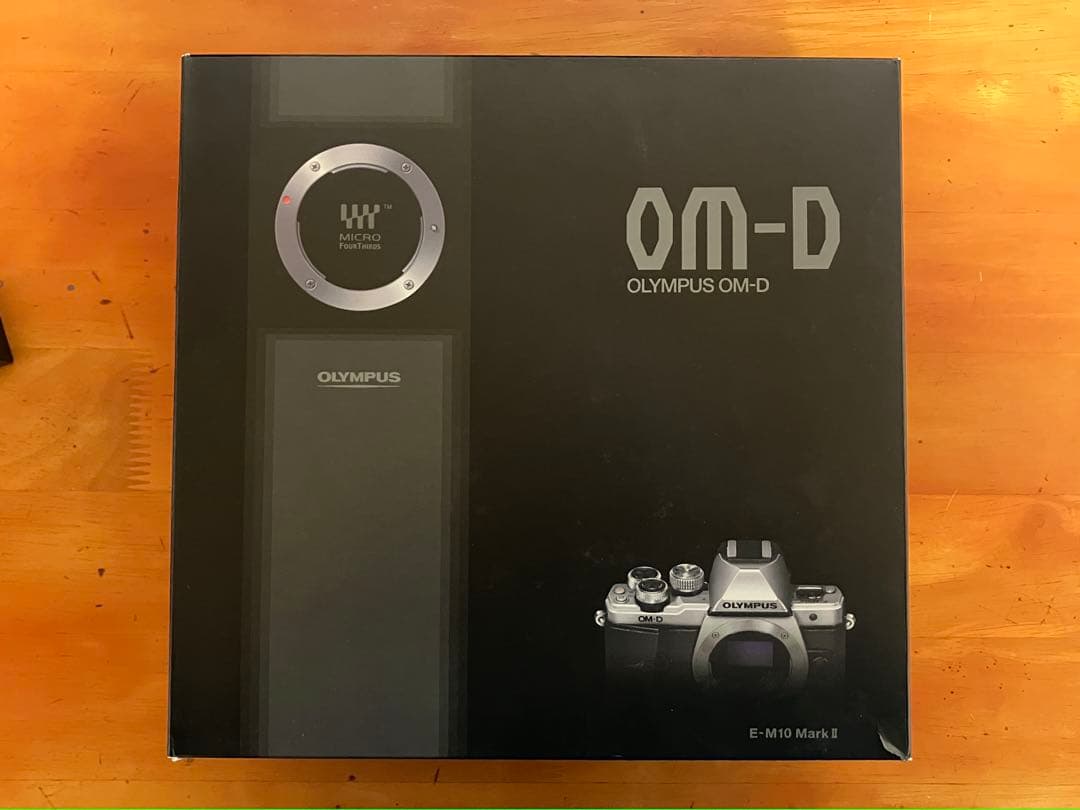 【おまけ6点】OLYMPUS OM-D E-M10 Mark 2 ダブルズーム