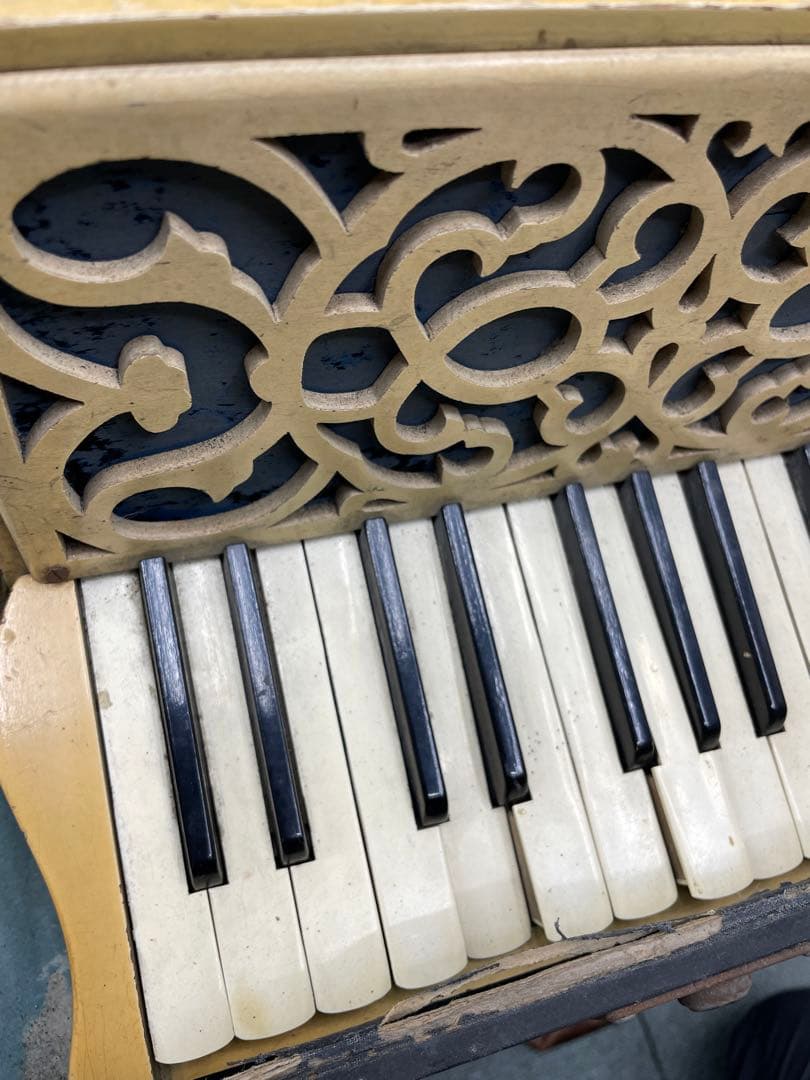 希少♩ヤマハ アンティーク アコーディオン ジャンク ケース付き