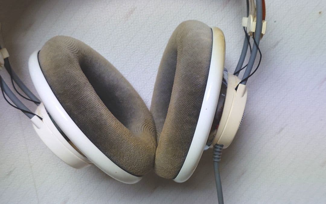 AKG K701 ジャンク（音は正常）