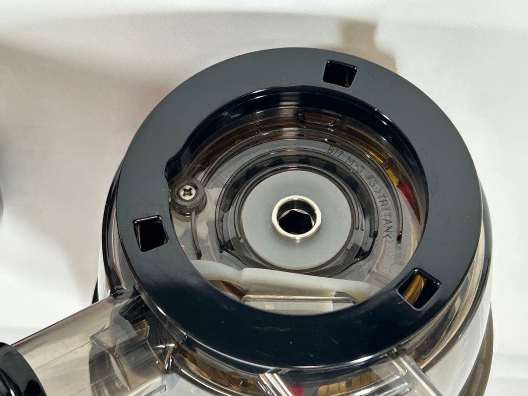 KUVINGS　クビンズ ホールスロージューサー JSG-641M レッド