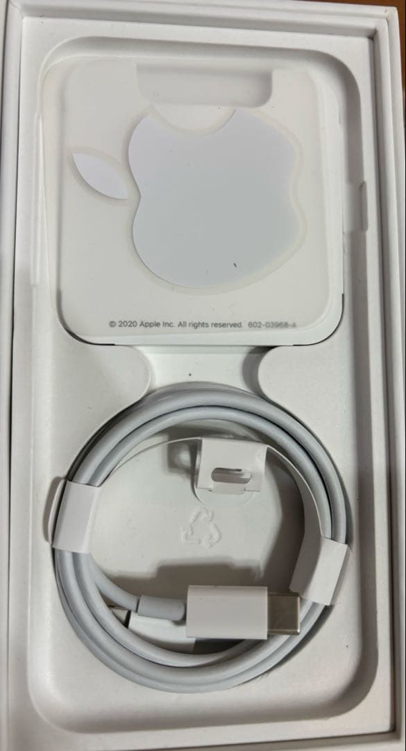 iPhone SE (第2世代) 64GB ホワイト SIMフリー